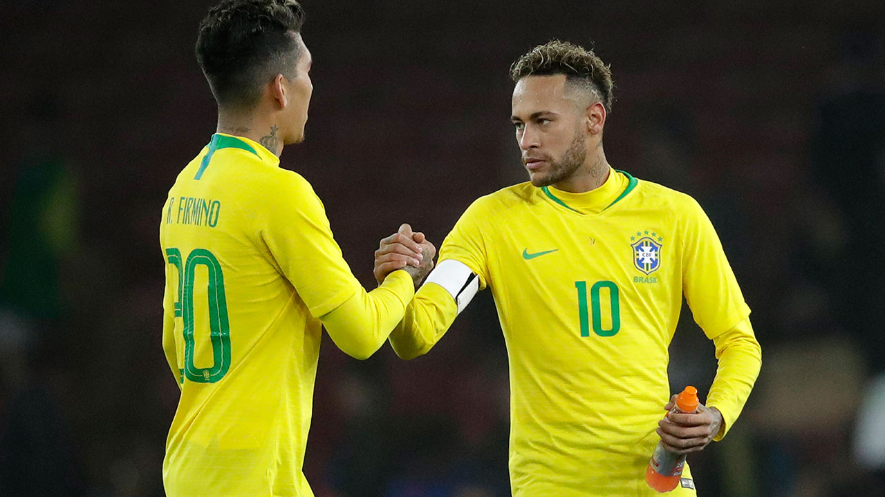 Neymar training for the match against Uruguay #neymar #neymarjr #njr #brasil  #brazil #brasilia #brazilfans #brazilian #worldcup #worldcu