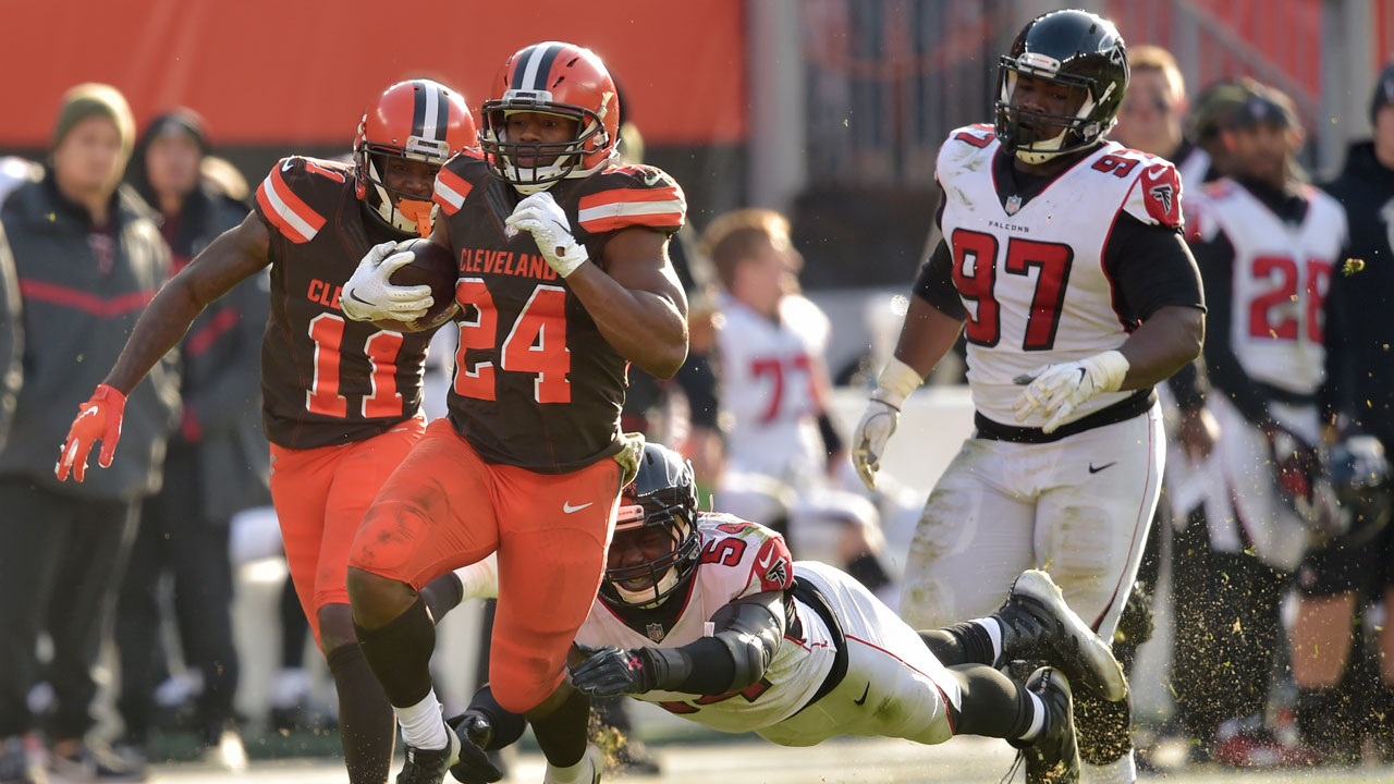 What happened to make Nick Chubb finish short of the NFL's rushing title  again? 