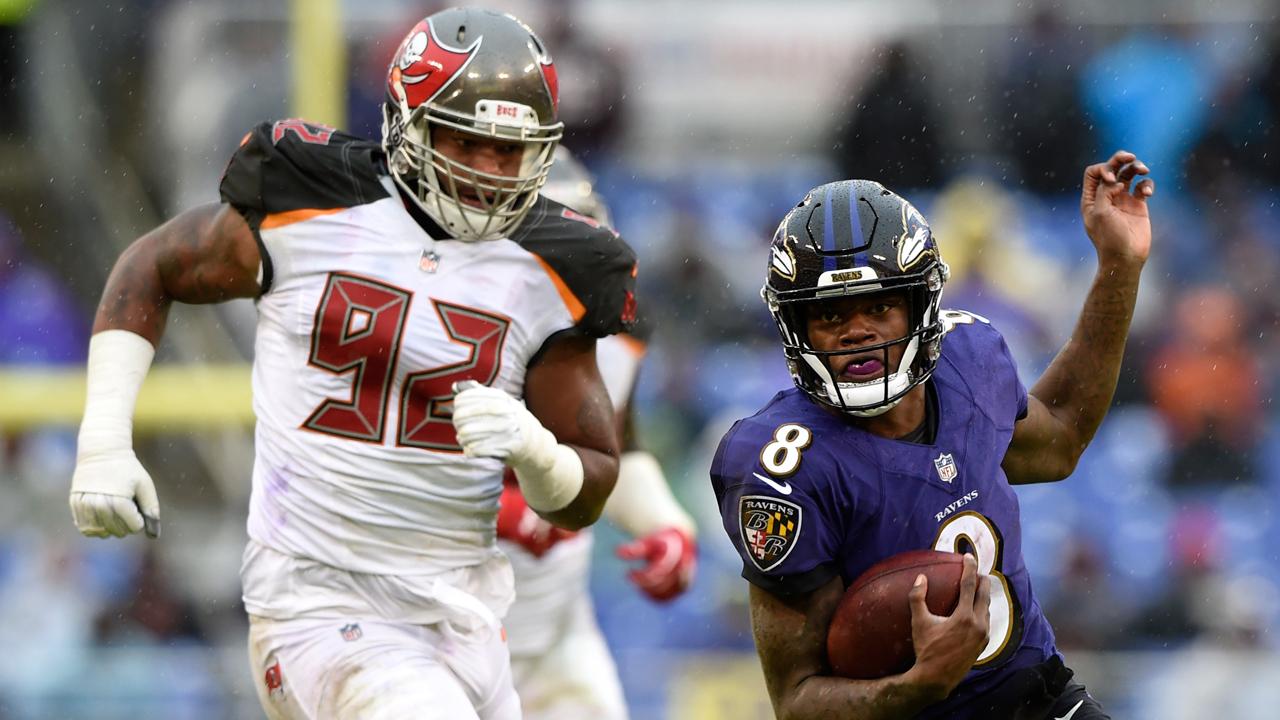 Lamar Jackson helps Ravens run past Buccaneers