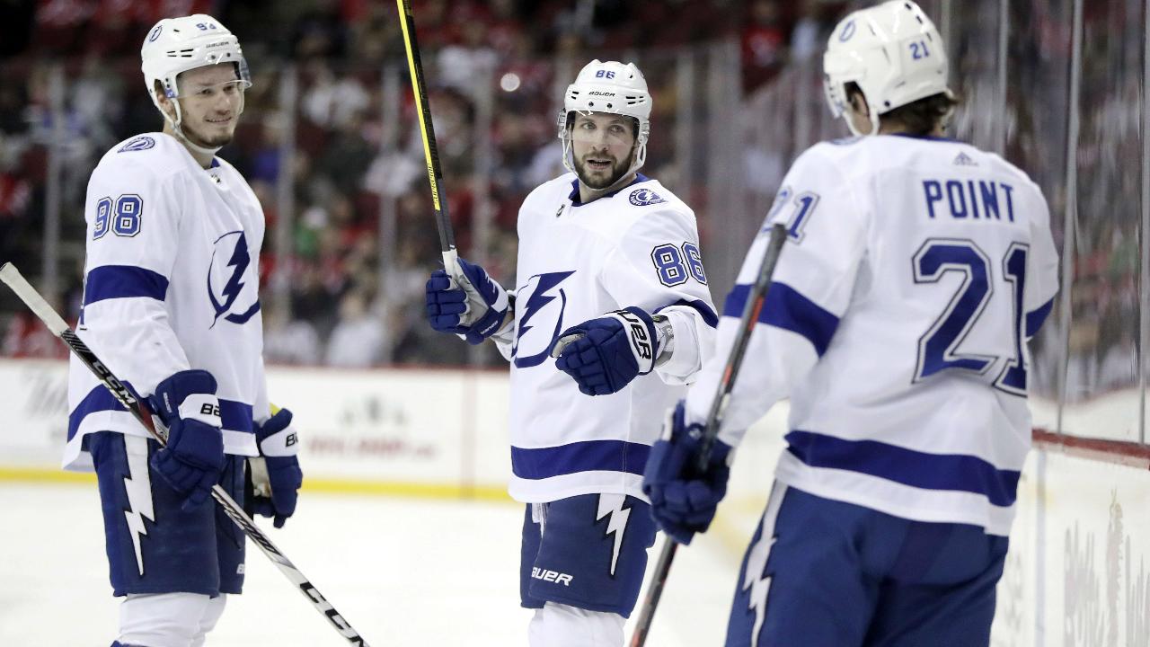 Kucherov leads Lightning to win