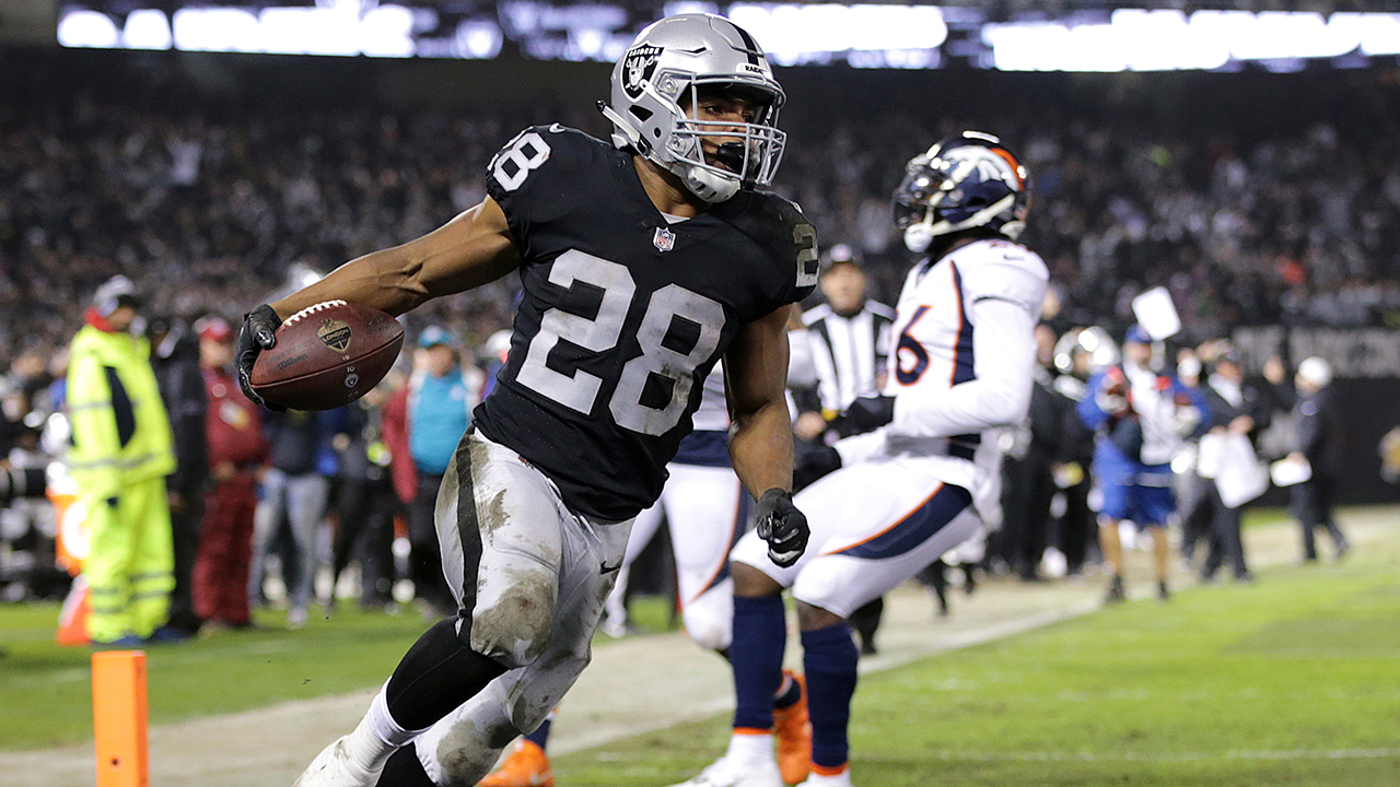 Raiders win possible final game in Oakland vs. Broncos