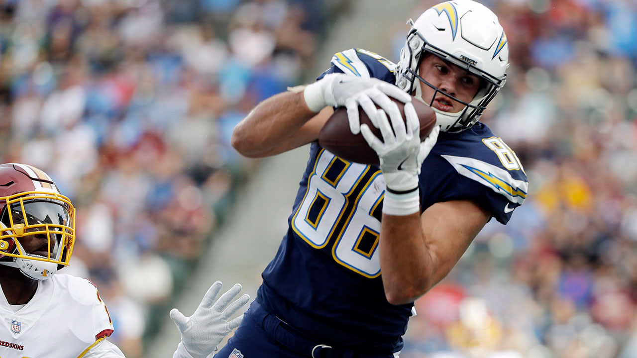 Chargers add tight end Hunter Henry to active roster