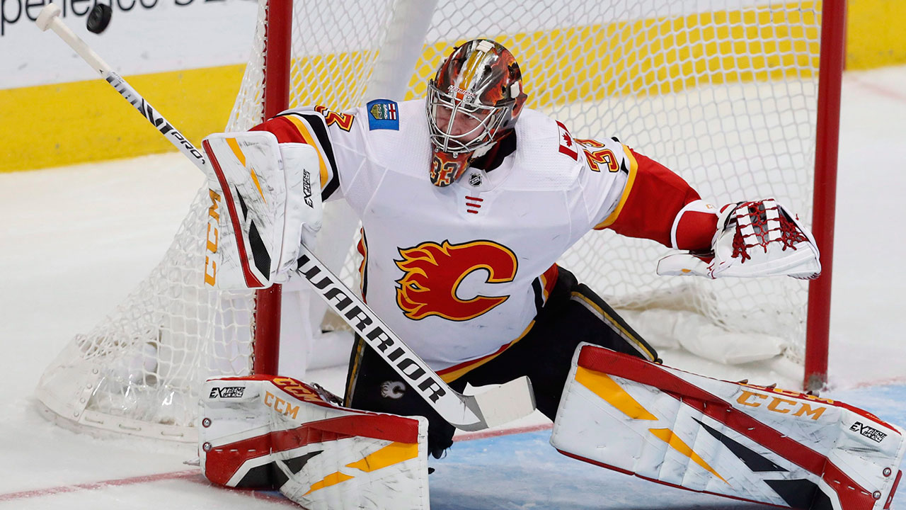 NHL-Flames-Rittich-stops-shot-against-Star