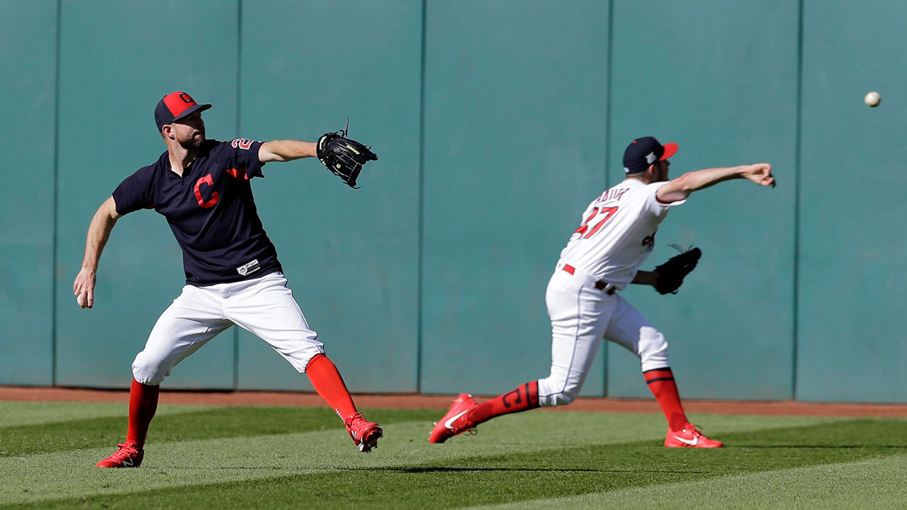 Cleveland Indians' Trevor Bauer shares harassing messages he