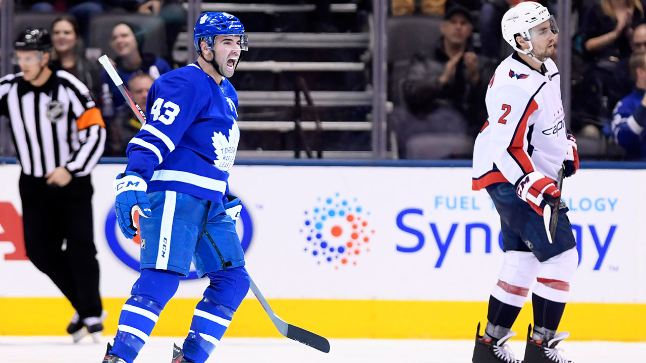 hat trick leads Maple Leafs 