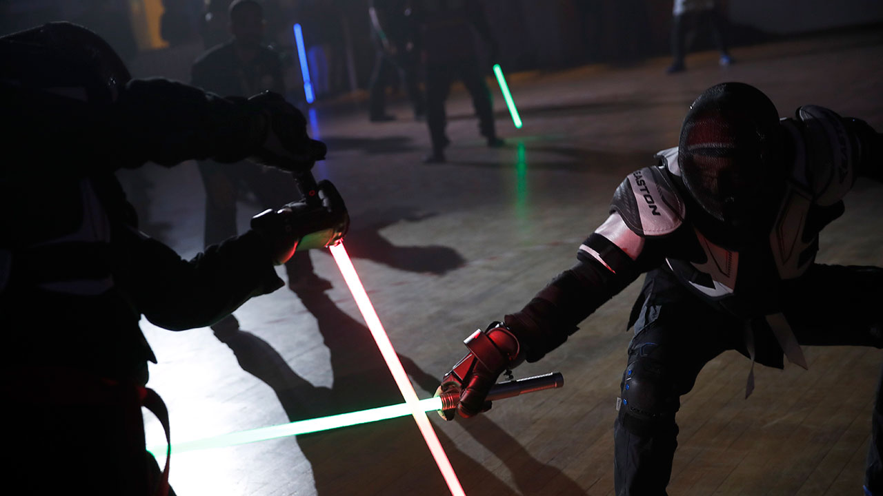 Fencing body &#8216;interested&#8217; in France&#8217;s embrace of lightsaber