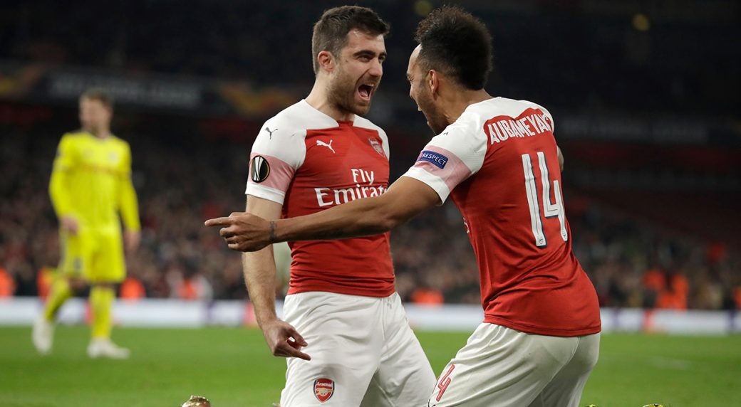 Chelsea Arsenal Napoli Frankfurt Advance In Europa League