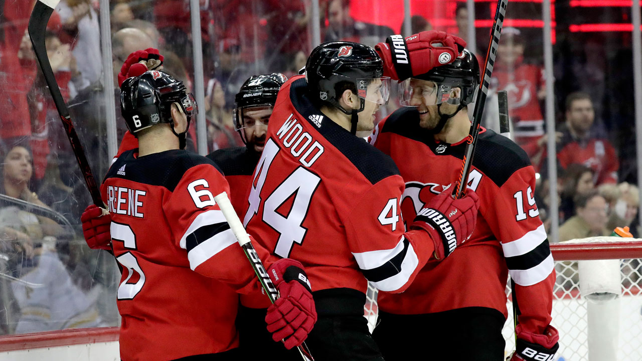 Schneider Makes 34 Saves, Wins Again As Devils Beat Sabres