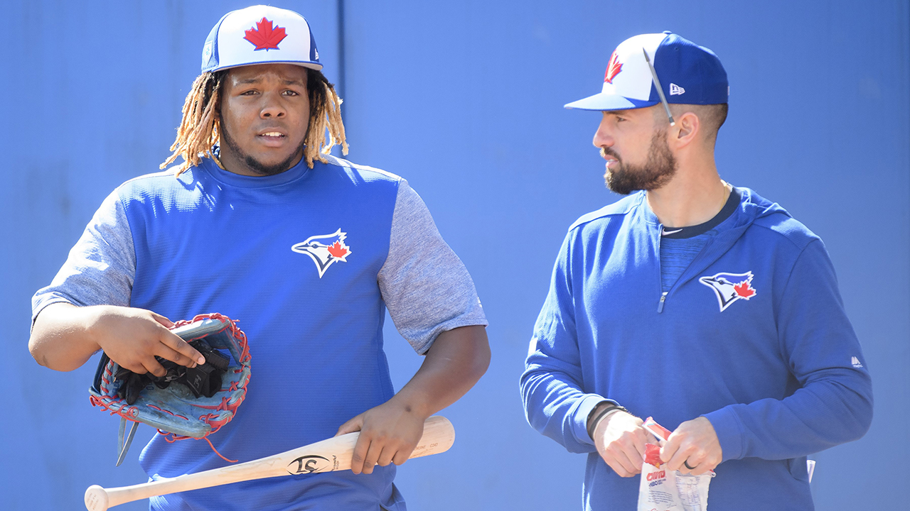 Guerrero Jr.'s infield single, 04/21/2023