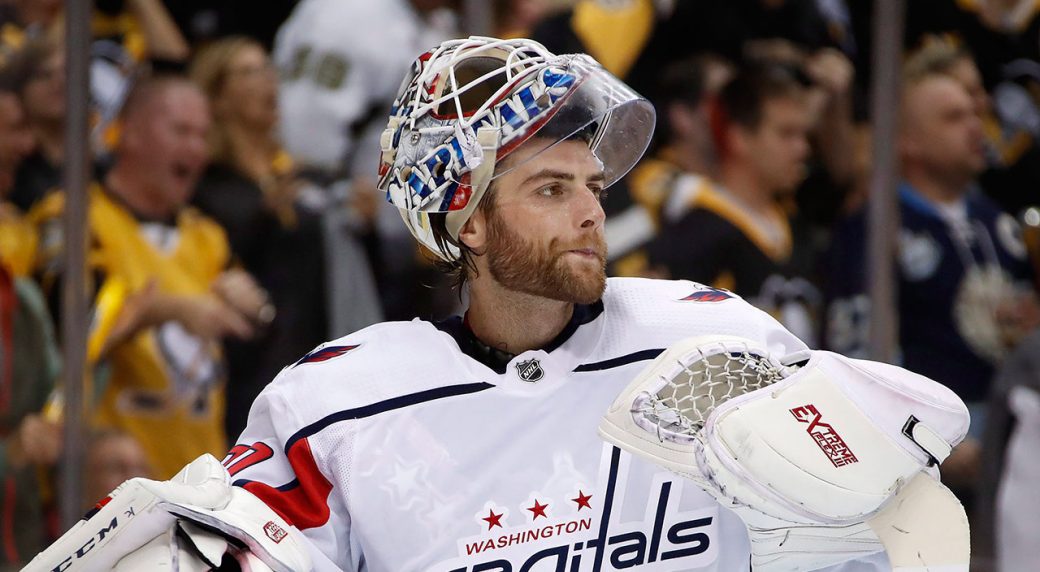 Canucks sign goaltender Braden Holtby to two-year 