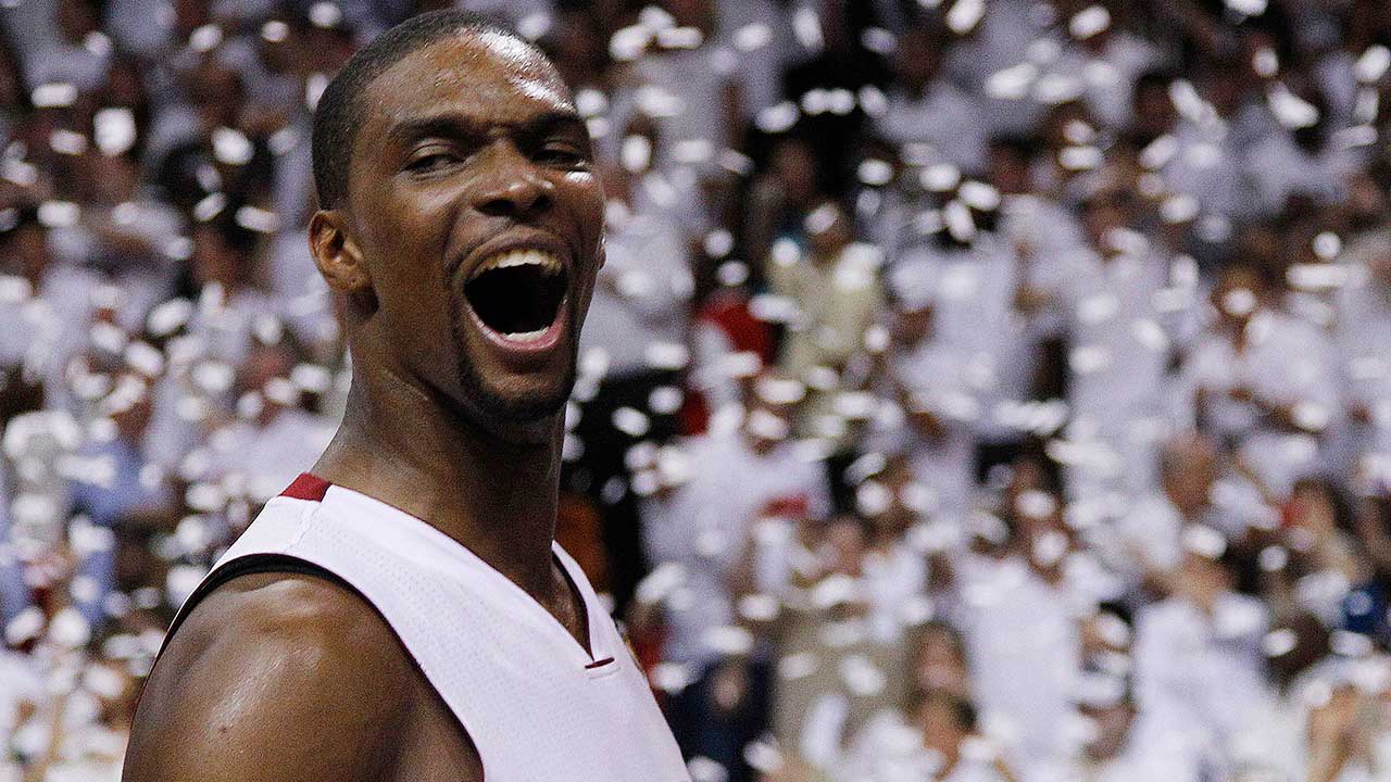 Chris Bosh has Miami Heat jersey retired during halftime ceremony