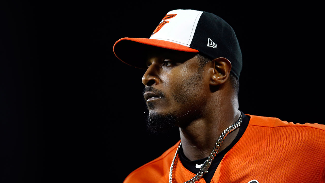 Diamondbacks Sign Adam Jones - MLB Trade Rumors