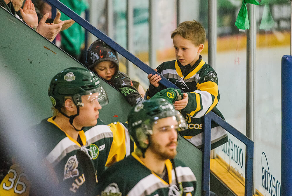 How a Lightning fan's Humboldt Broncos tribute is catching on