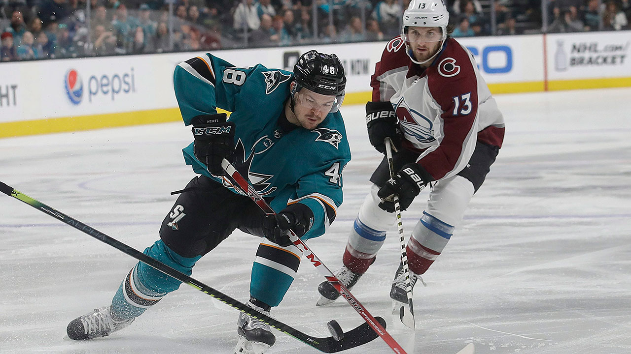 Fun with Tomas in the Tank. Hertl drives the train