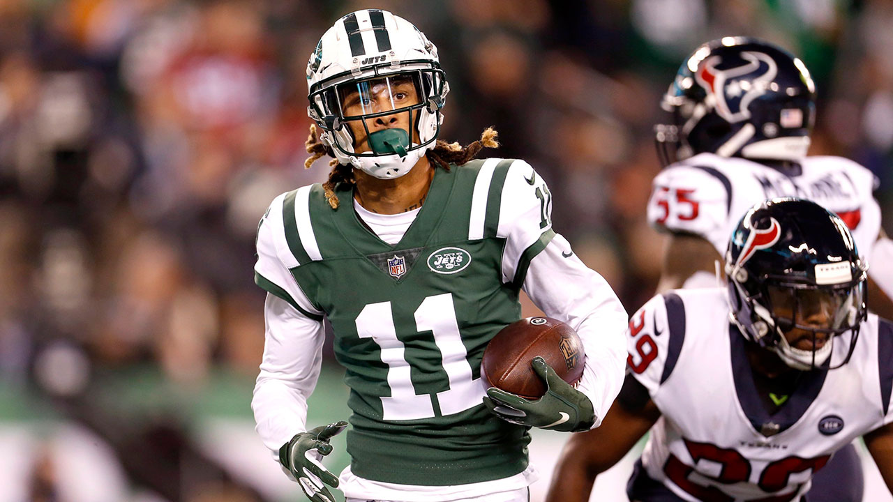 Jets WR Robby Anderson signs restricted free agent tender 