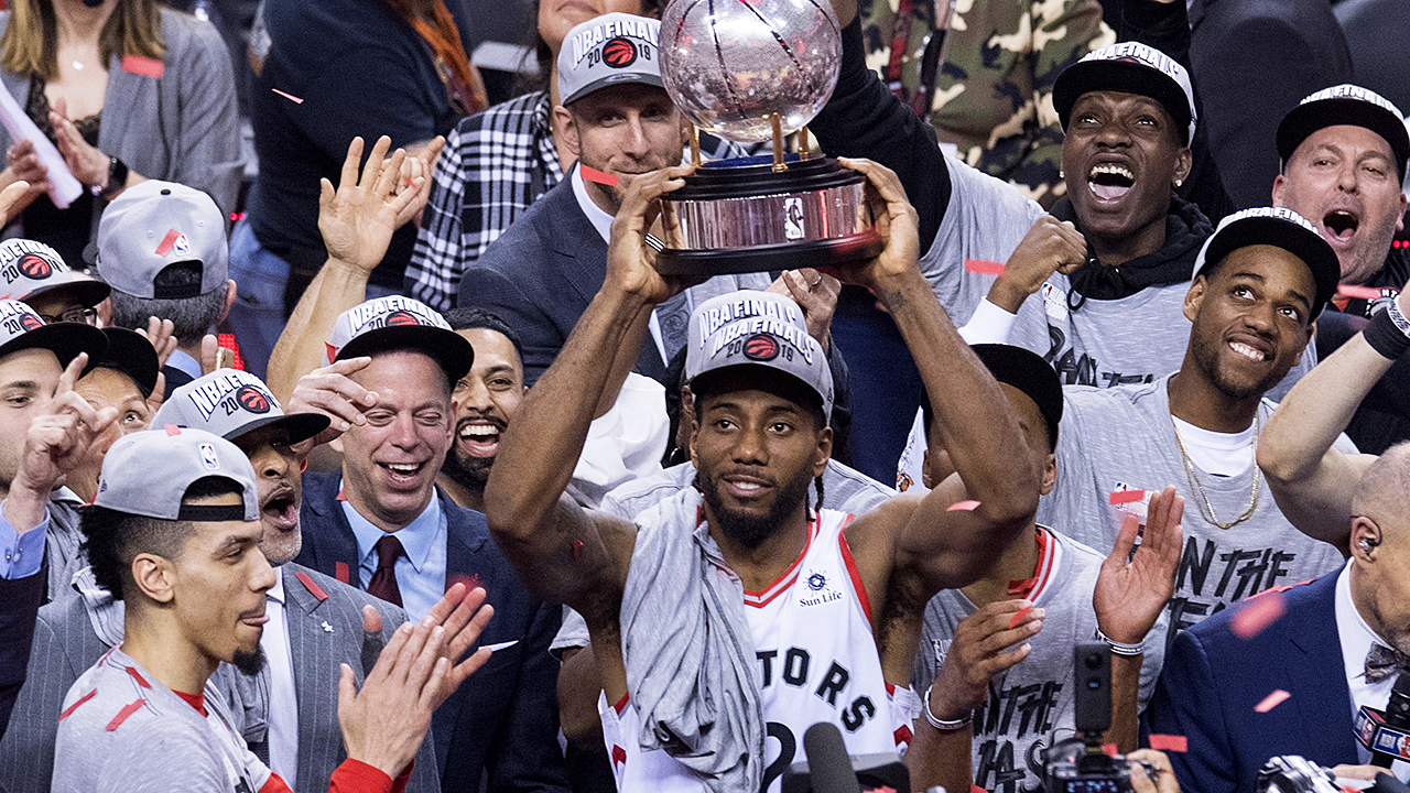 The Raptors are ready to unleash the full Kawhi Leonard experience - Sports  Illustrated