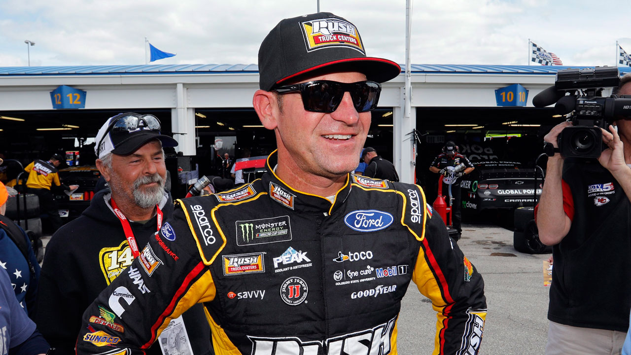 Clint Bowyer captures pole for NASCAR All-Star race