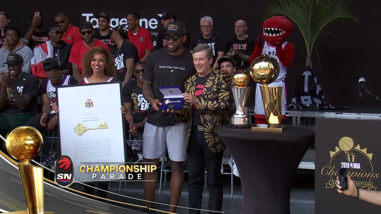 Kawhi Leonard in Toronto Raptors City Jersey : r/nba