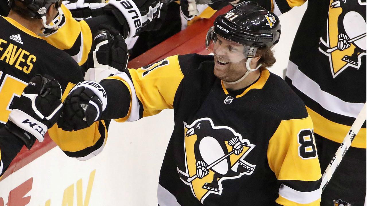 Phil Kessel trade: Penguins send right wing to Coyotes for
