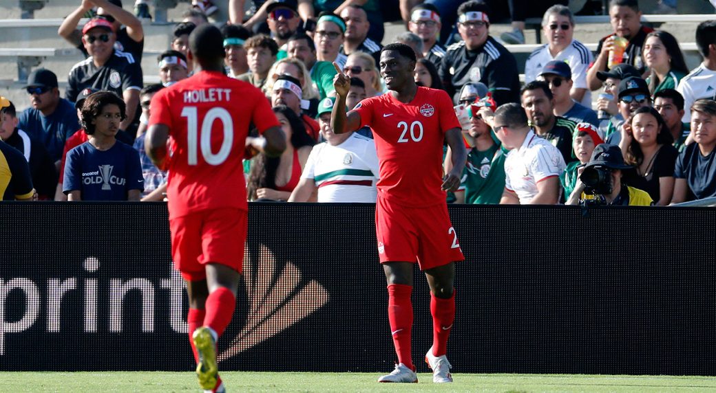 canada men's soccer jersey