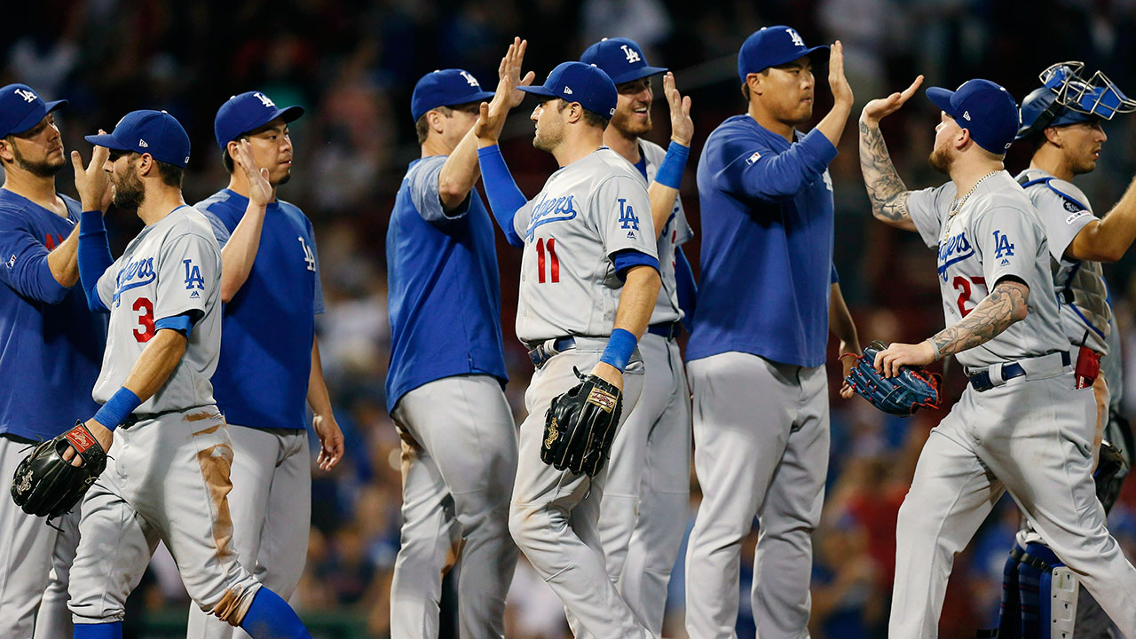 Dave Roberts Pleased With Dodgers' 'Intensity' During Red Sox Series 