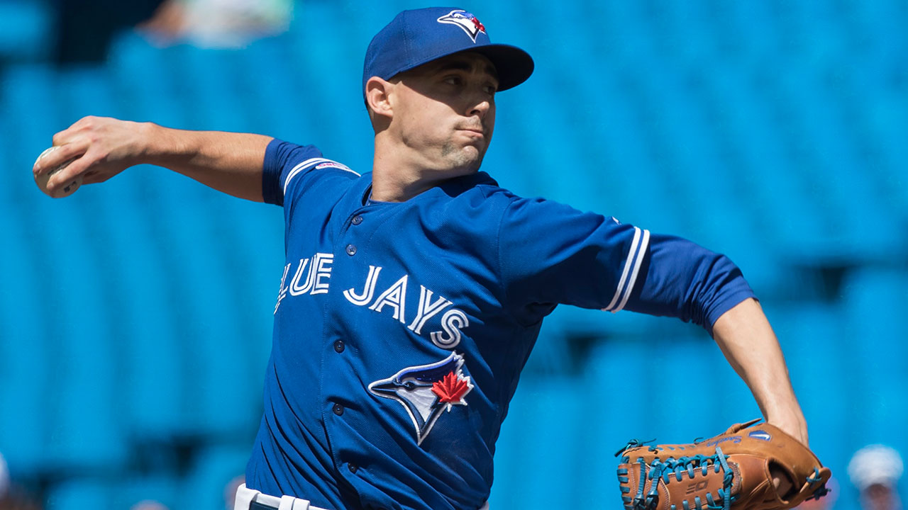 Brewers acquire outfielder Derek Fisher from Blue Jays