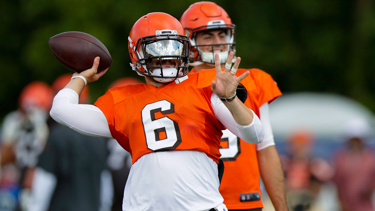 Browns deal rookie QB Blough to Lions, swap '22 draft picks