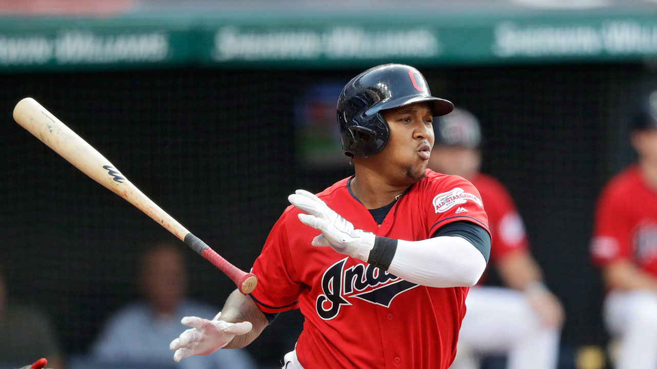 Indians' Jose Ramirez out with broken hand for playoff push