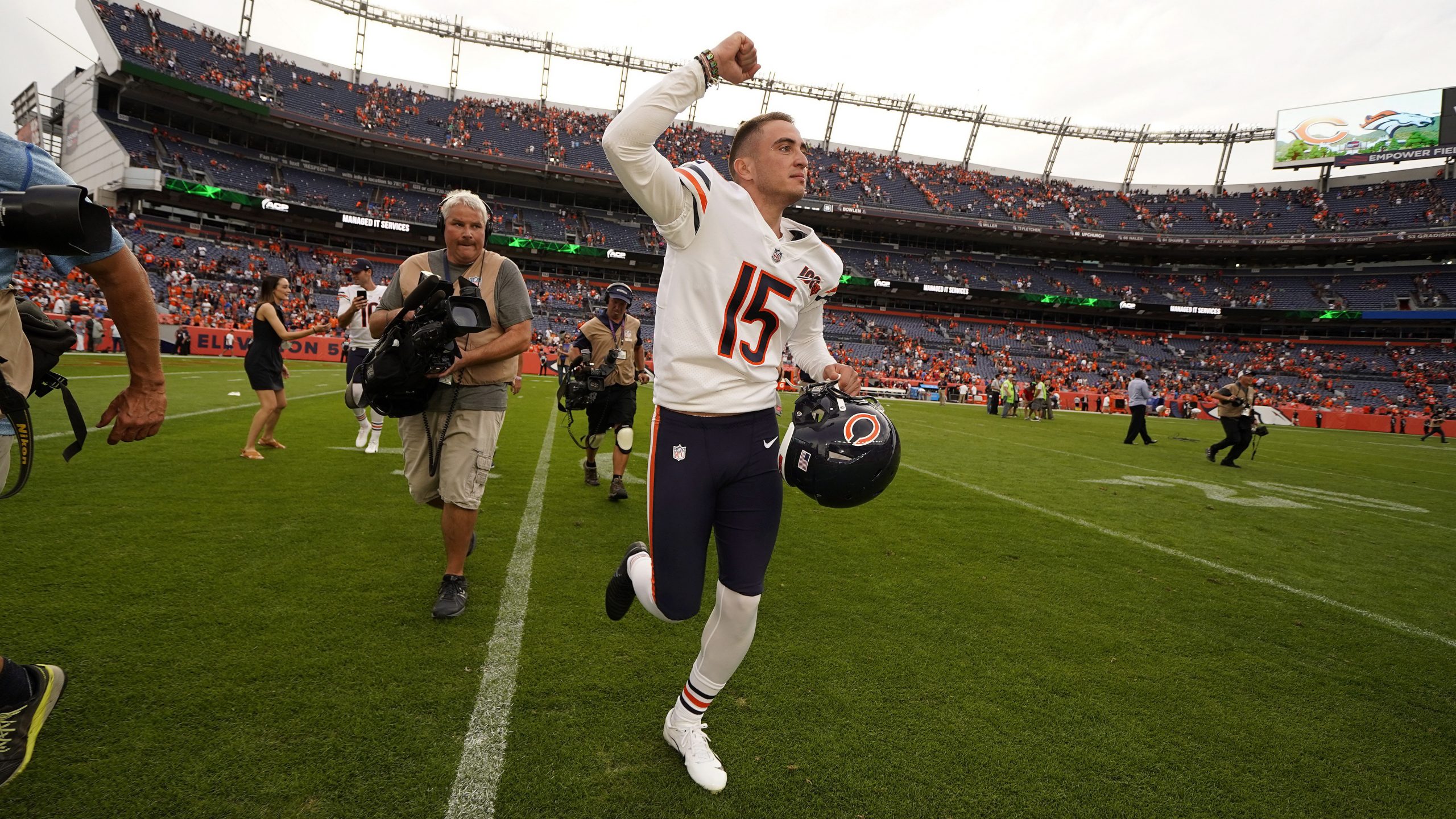 Pineiro's 53-Yard Field Goal Lifts Bears Past Broncos 16-14, Chicago News