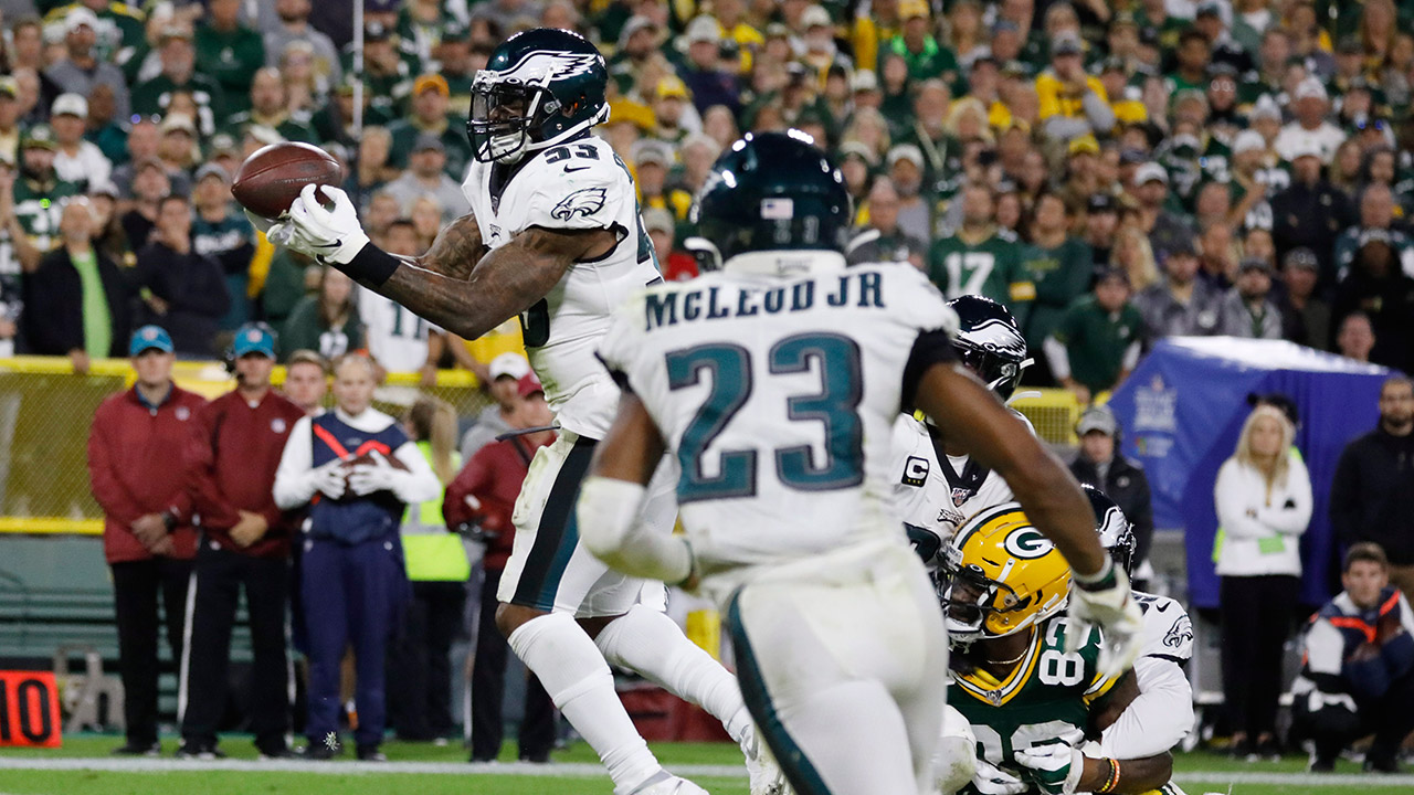 Eagles Pick Off Aaron Rodgers Late Pass Beat Packers In Thriller Sportsnet Ca