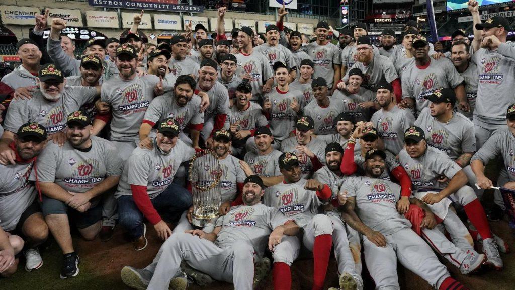 Nationals fans rejoice in red as hometown heroes are honored