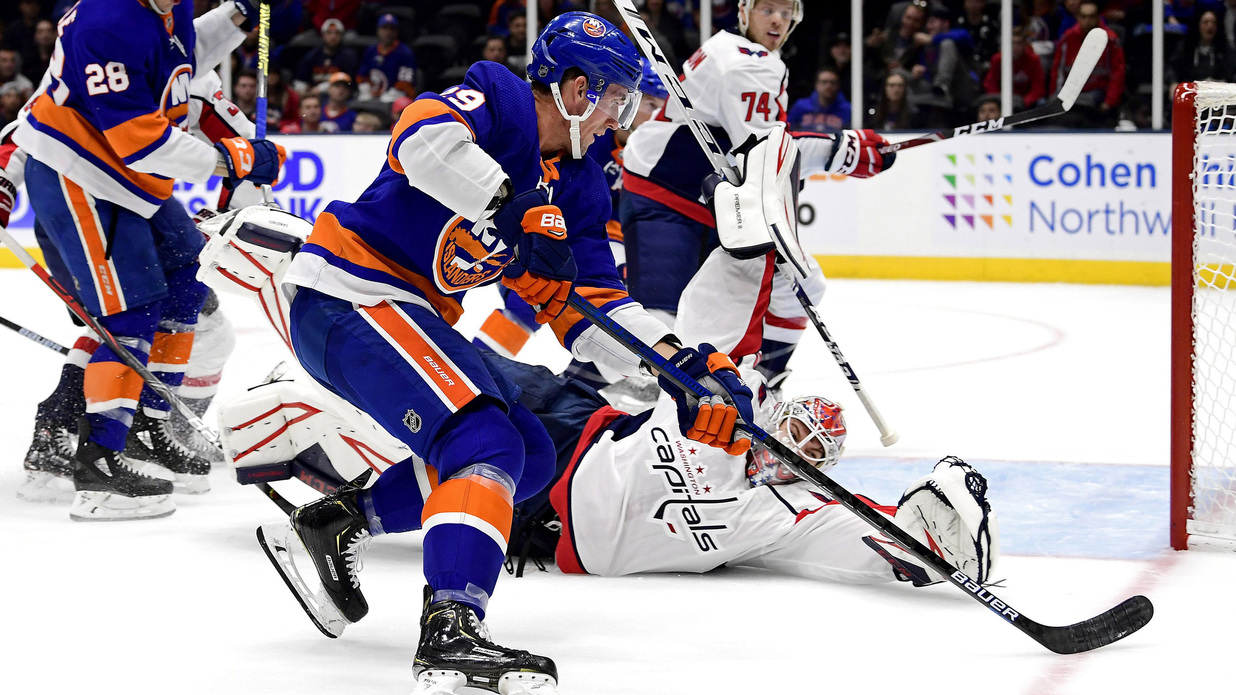 Islanders prepare to meet Washington Capitals for first time; Gino