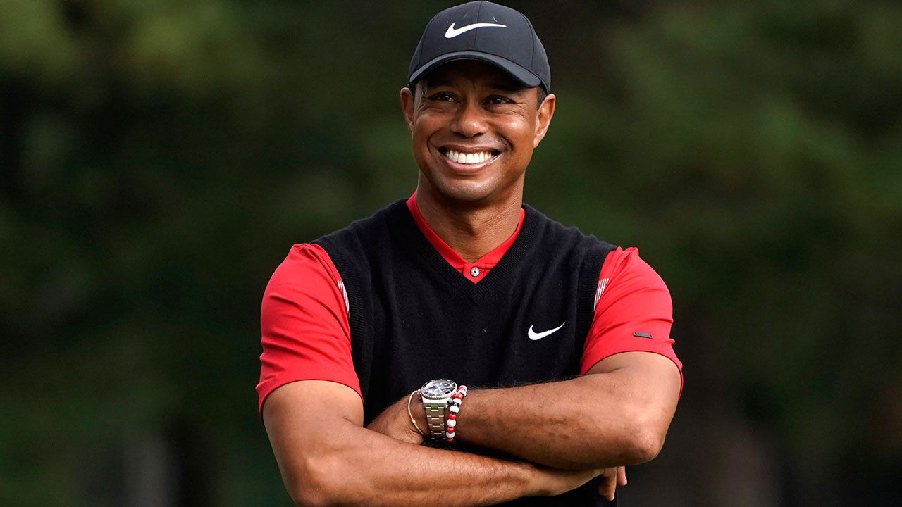 With Win In Japan Tiger Woods Proves He Has Father Time On The Ropes Sportsnet Ca