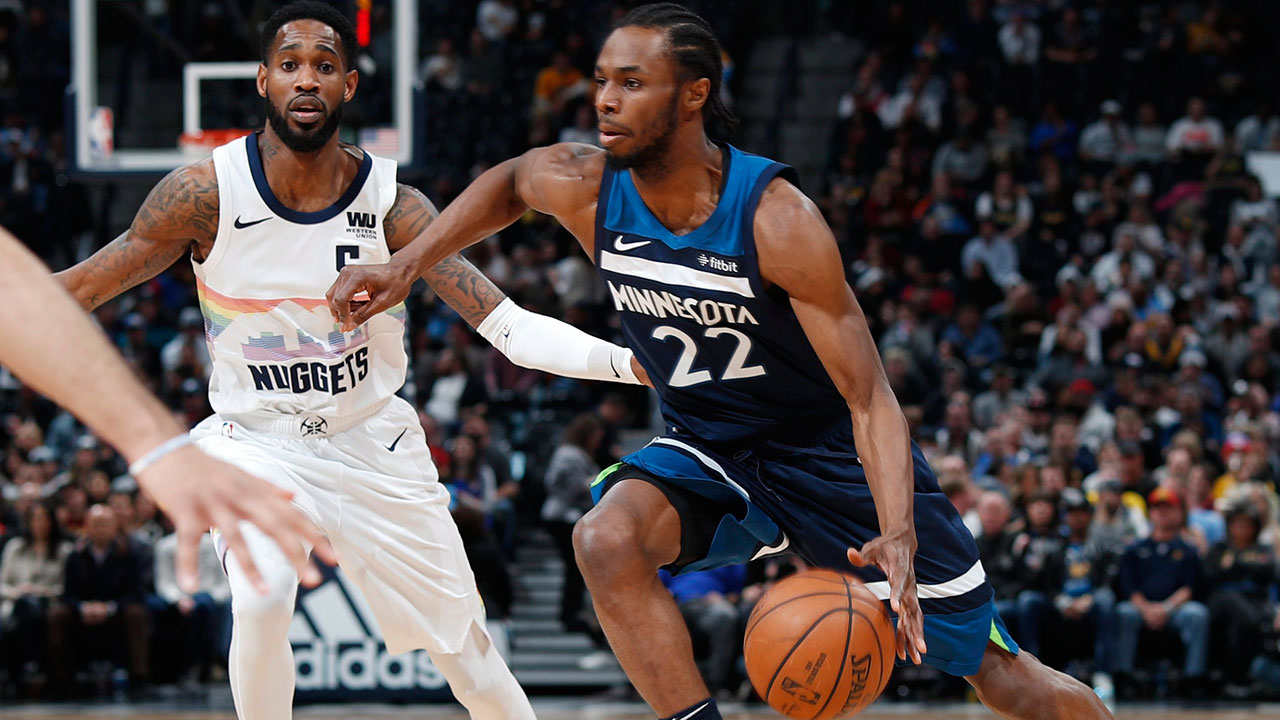 minnesota-timberwolves-andrew-wiggins-drives-lane