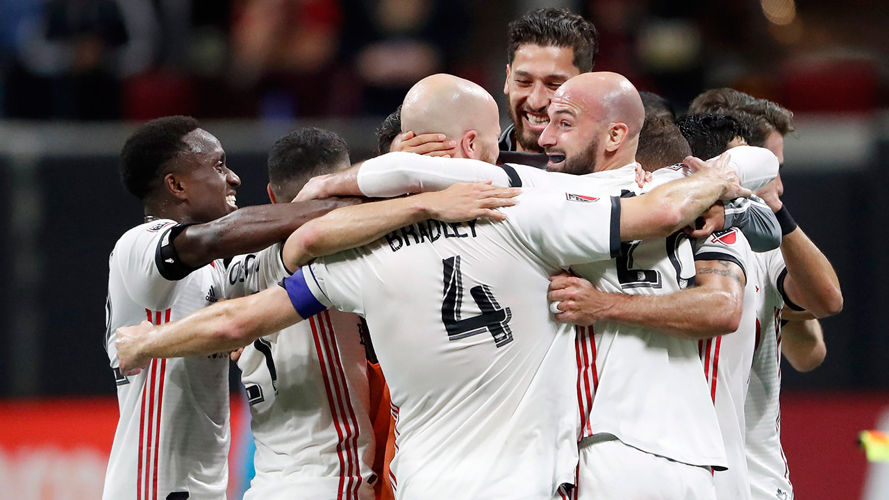 toronto-fc-players-celebrate-win-over-atlanta-united