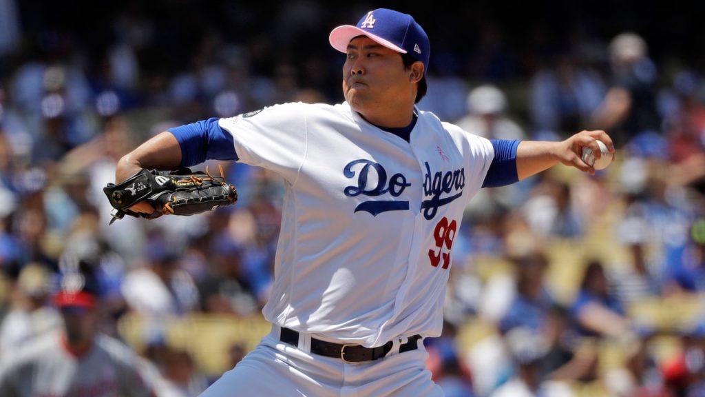 Blue Jays officially sign ace lefty Hyun-Jin Ryu to 4-year deal