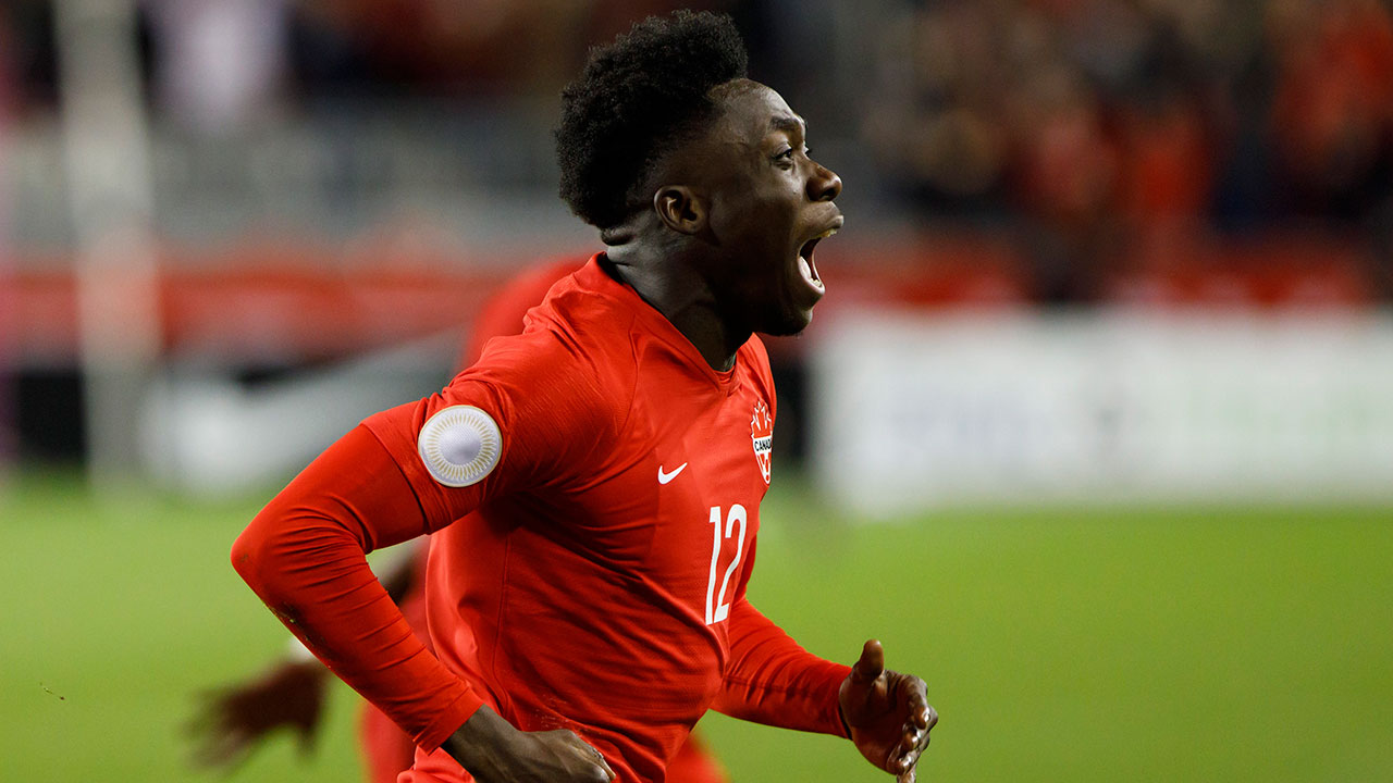 Alphonso Davies completes parts of team training