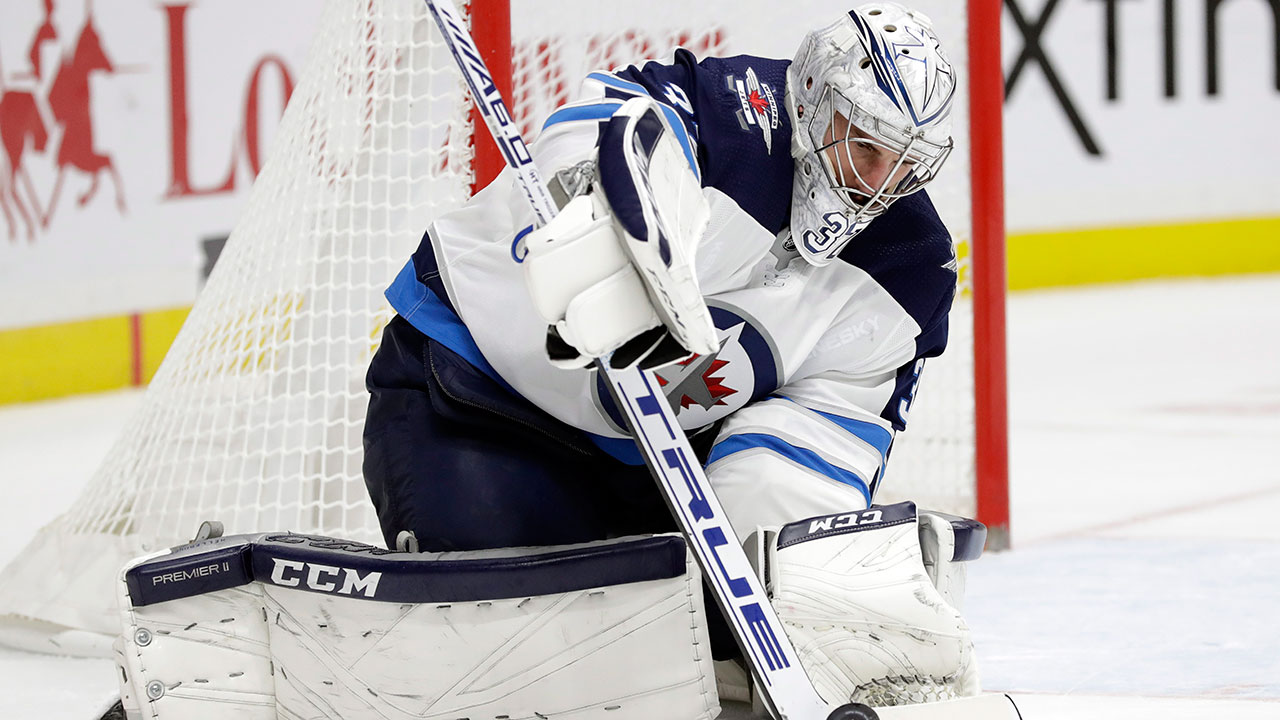 Hellebuyck and the Jets are lovin' life on the road