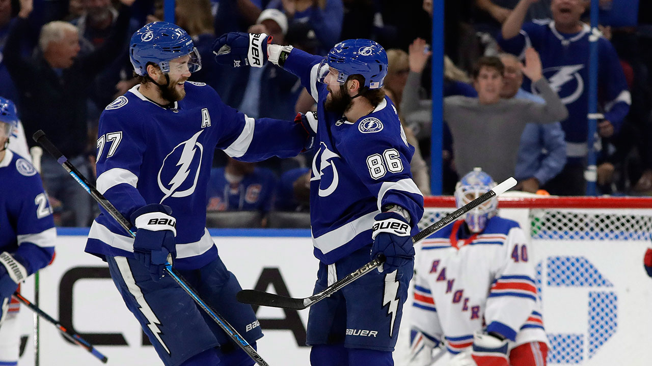 Lightning sets team record after crushing Rangers 