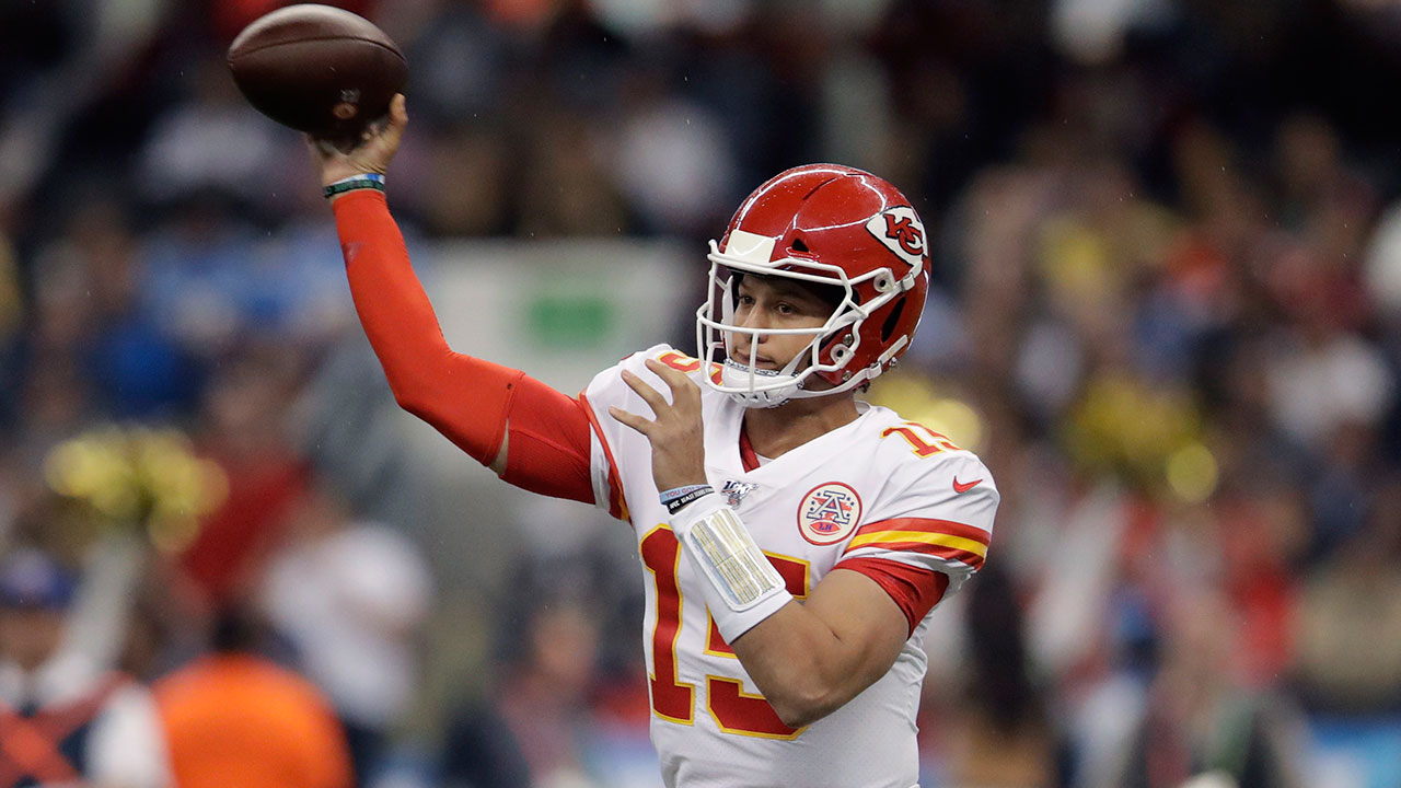 Mahomes 10 of 18 for 78 yards, Chiefs beat Cardinals 17-10