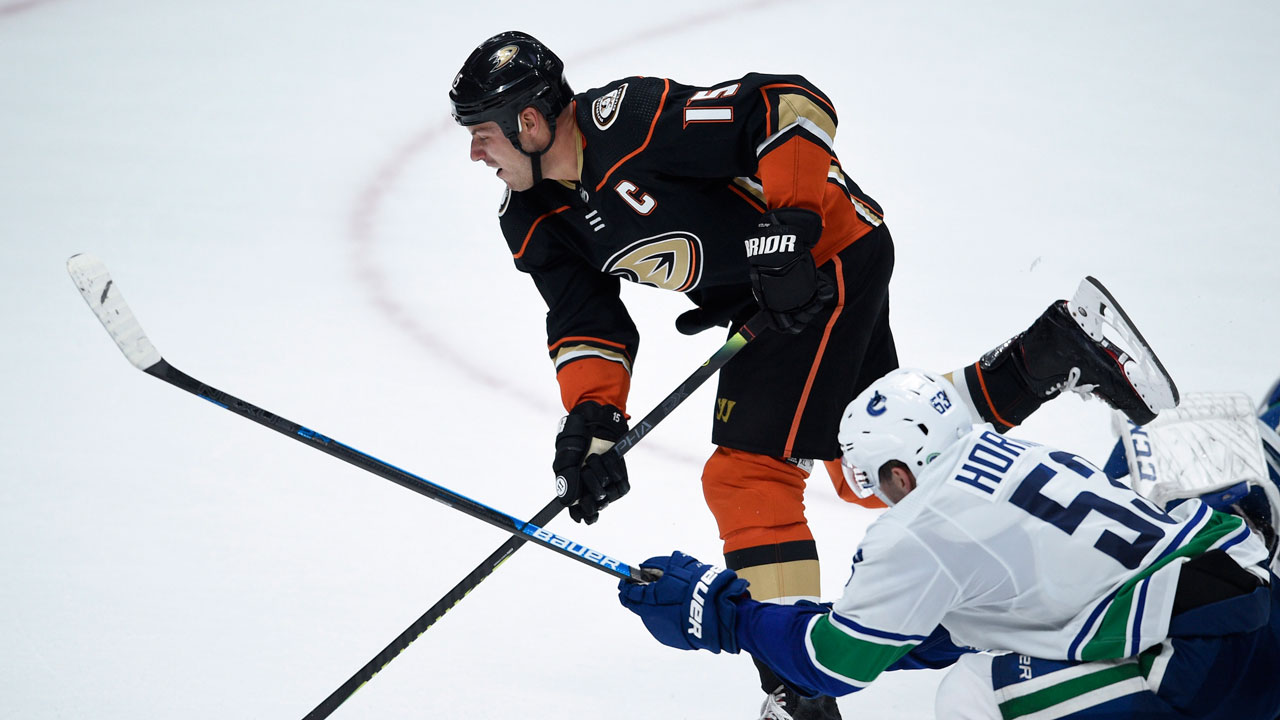 Canucks squander their opportunities and the Ducks