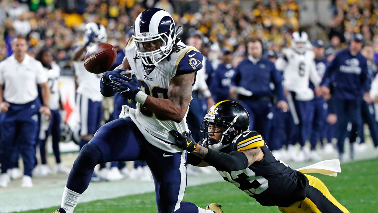 Steelers defense leads way in 17-12 win over Rams