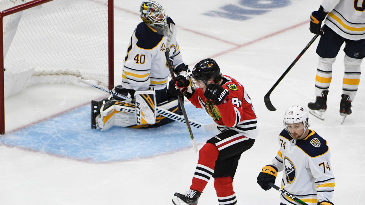 Kane extends goal-scoring steak to six games, Blackhawks beat Sabres