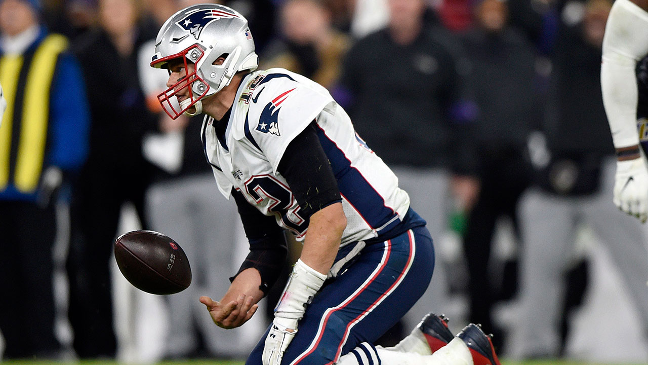 Lamar Jackson outduels Tom Brady, Ravens hand Bucs third straight