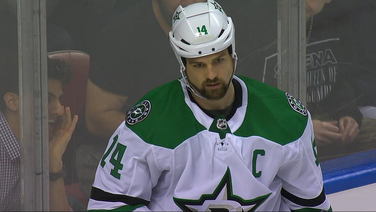 Watch: Jamie Benn, Stars show off custom Rangers-inspired uniforms