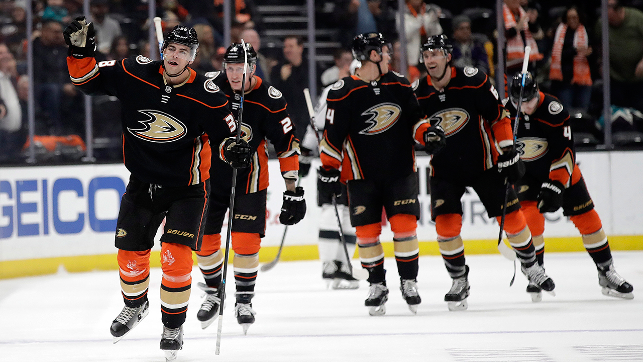 Ducks hold off Kings in first rivalry meeting of s