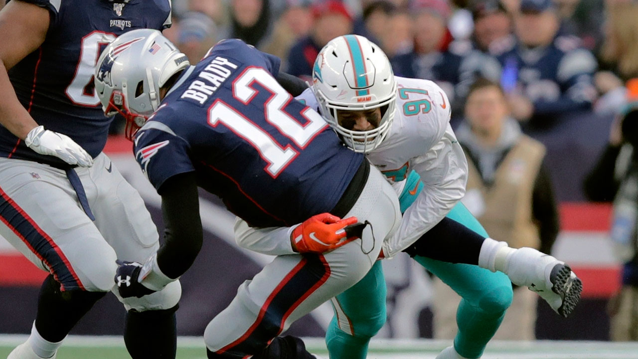 Miami miracle! Dolphins score on wild final play to beat Patriots