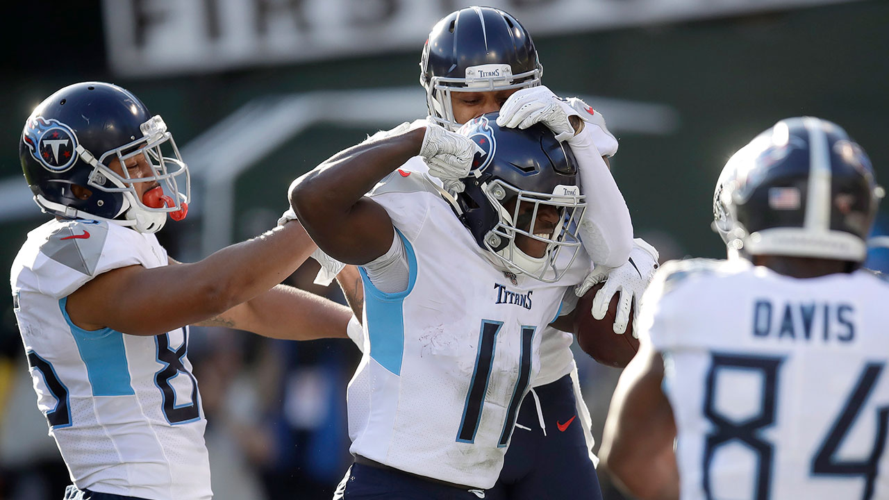 Ryan Tannehill, Derrick Henry lead Titans to victory over Raiders