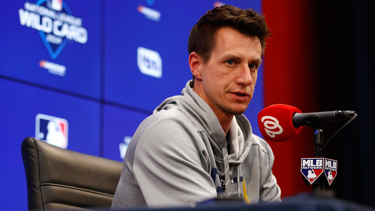 Brewers manager Craig Counsell's contract extended through 2023 season