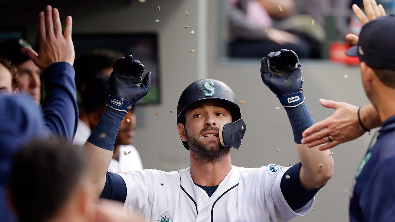 Mariners expect Mitch Haniger to miss start of season